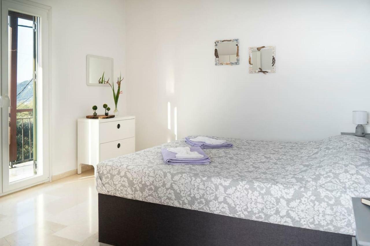 Coralli Pentati 1 Dimitris Apartments Esterno foto